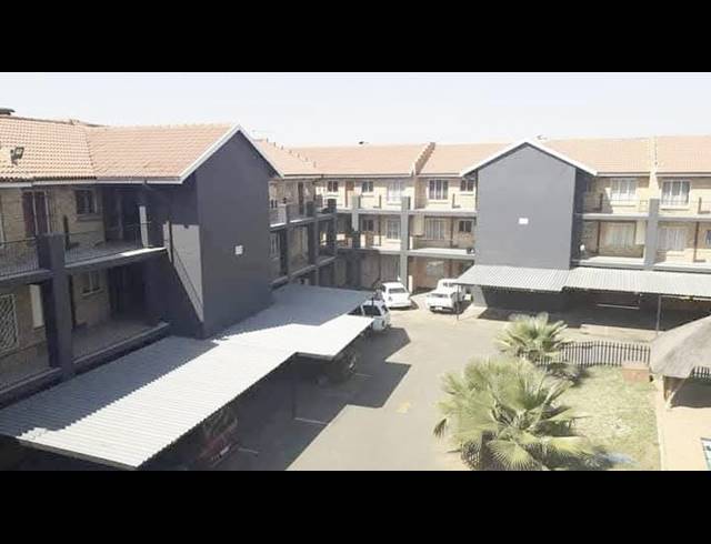 2 BEDROOM APARTMENT FOR SALE IN GREENHILLS EXT 3